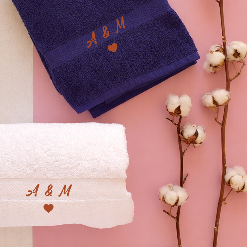 Serviette de bain brodée