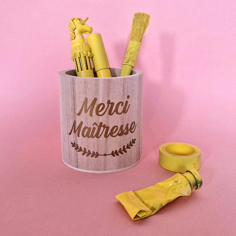 Pots à crayons en bois